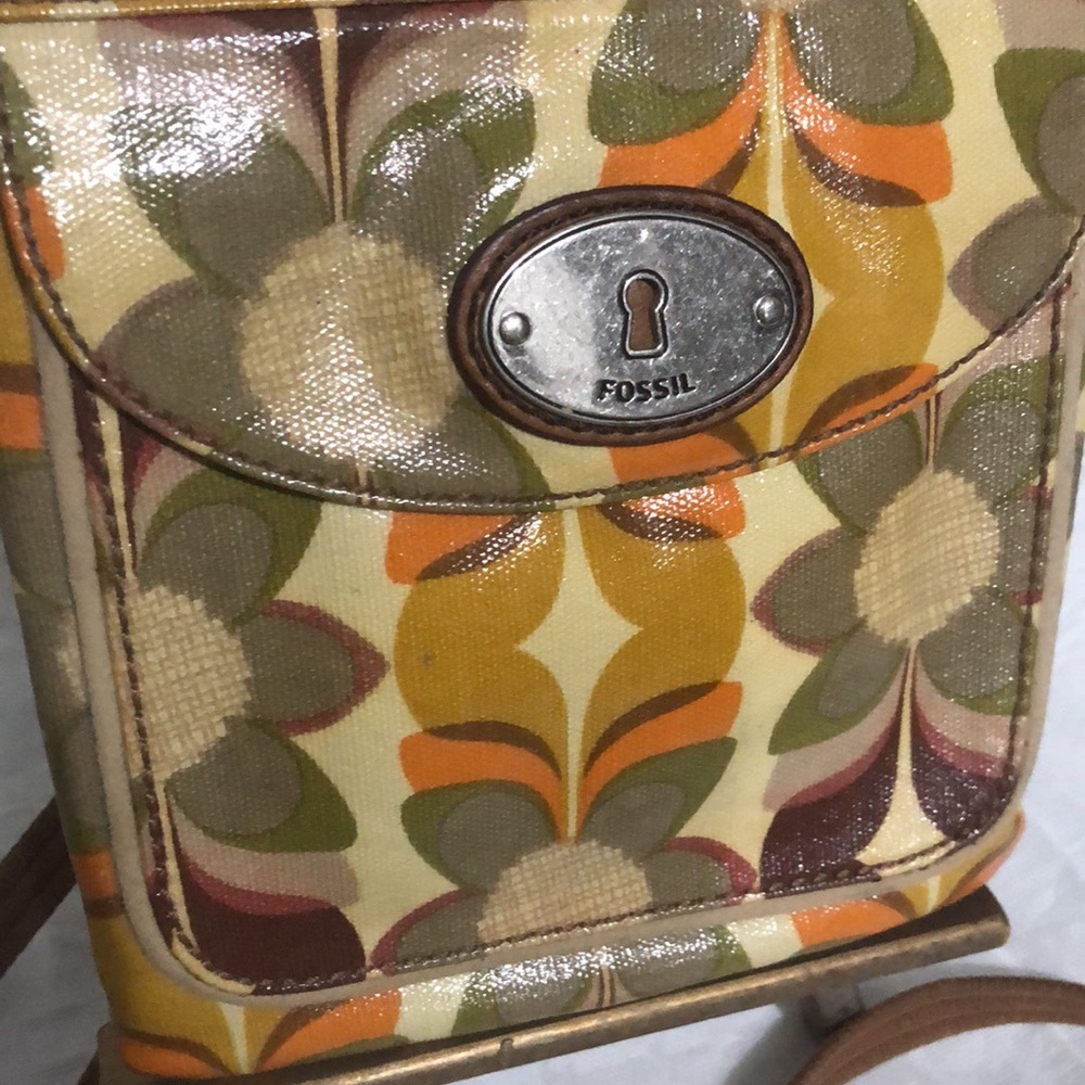 Fossil Retro Floral Crossbody - Picture 2 of 7